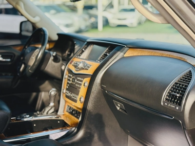 2014 Infiniti QX80-7