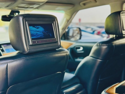 2014 Infiniti QX80-10