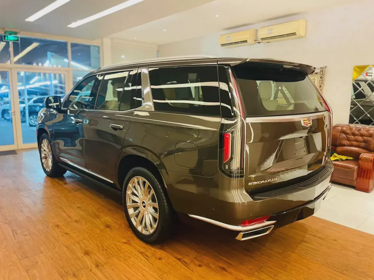 2021 Cadillac Escalade Platinum Luxury GCC Specs-5-5