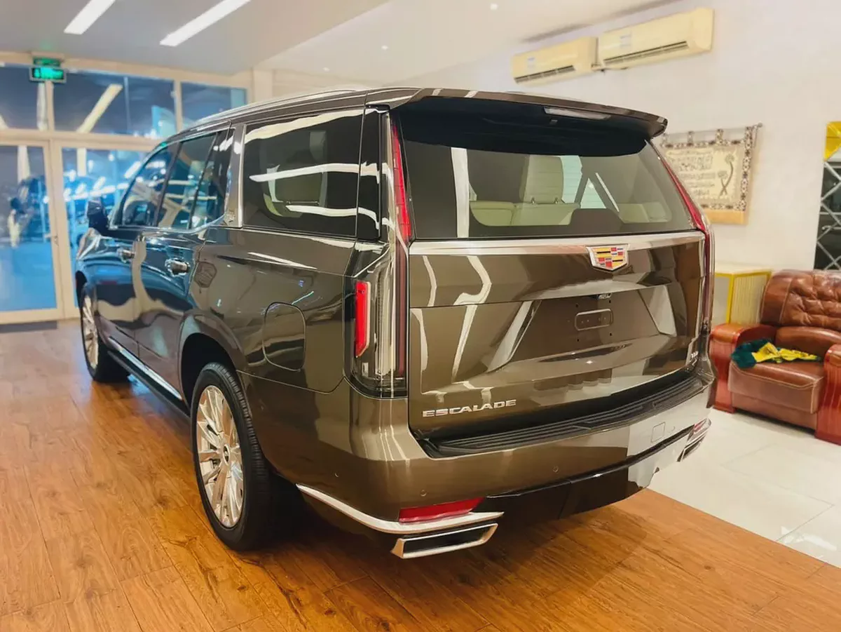 2021 Cadillac Escalade Platinum Luxury GCC Specs-7-7