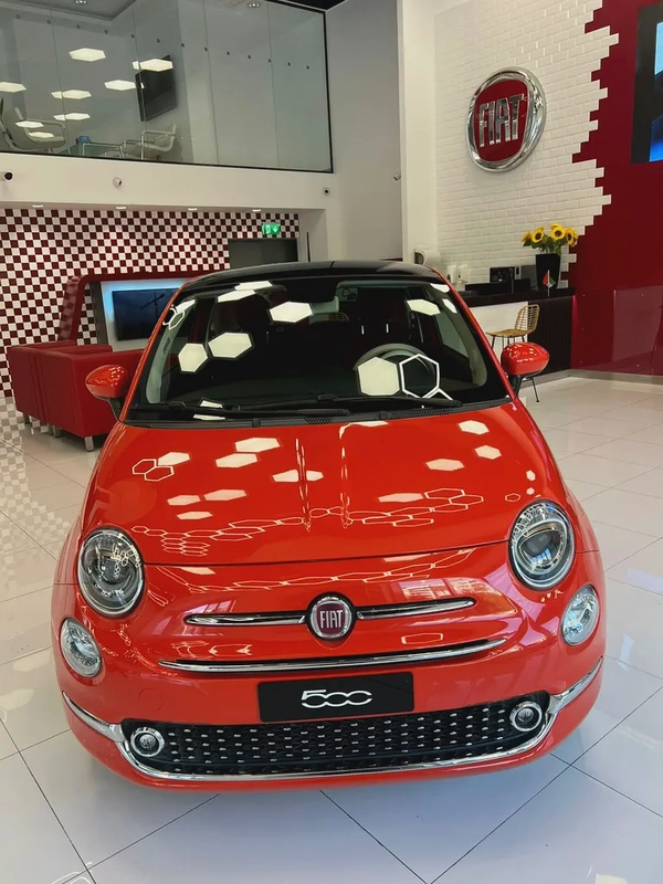 Fiat 500 Dolce Vita Hatchback 1.4L