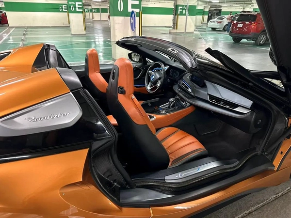 BMW i8 Spyder