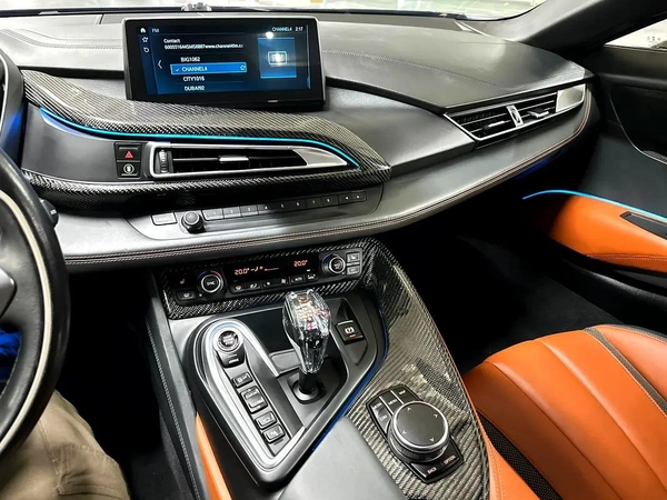 BMW i8 Spyder