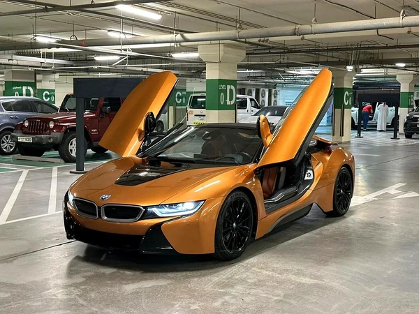 BMW i8 Spyder