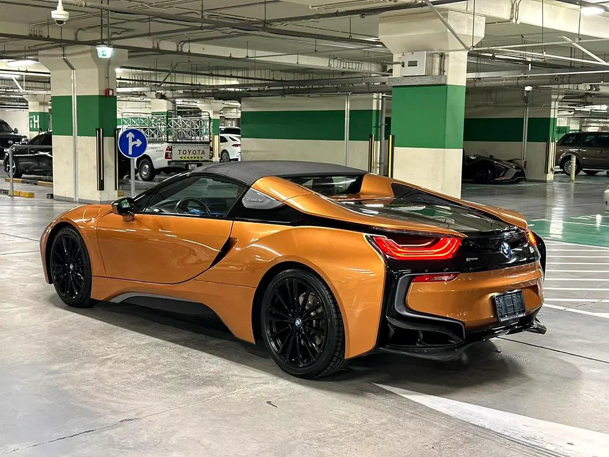 BMW i8 Spyder-12-12