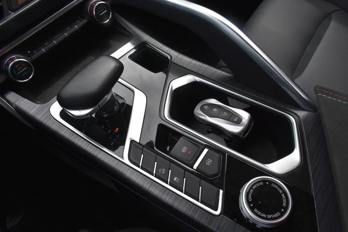 GEELY TUGELLA 2025 | BLACK-3-3