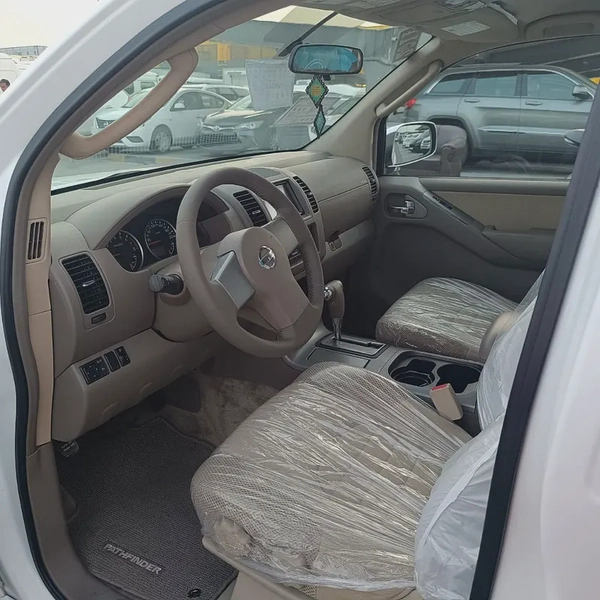 Nissan Pathfinder SV 2011 GCC Specs