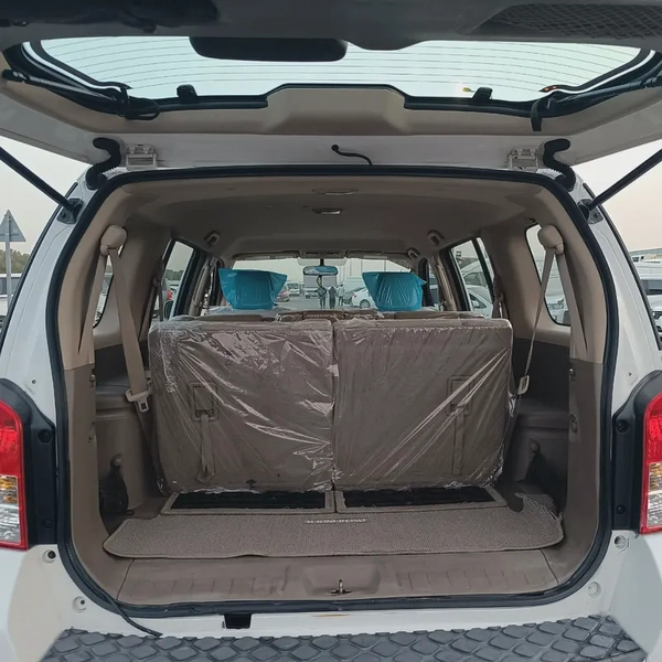 Nissan Pathfinder SV 2011 GCC Specs