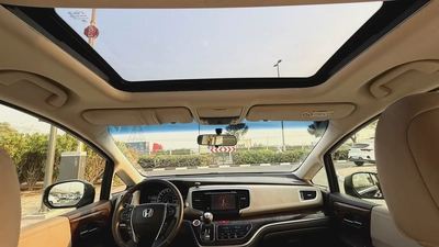 Honda Odyssey Full option v4 2016 GCC Specs,7 seater  family car-13