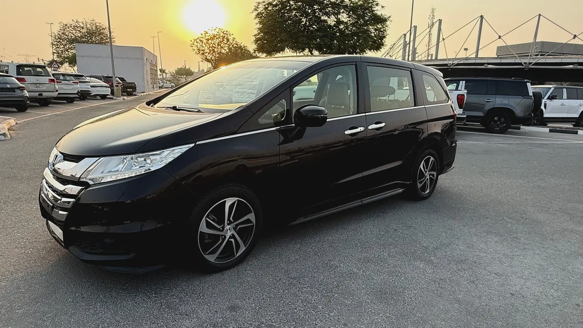 Honda Odyssey Full option v4 2016 GCC Specs,7 seater  family car-6-6