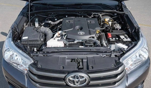 Toyota Hilux TOYOTA HILUX DC 2.4D MT 4X4 P.WINDOW MY2024– SILVER