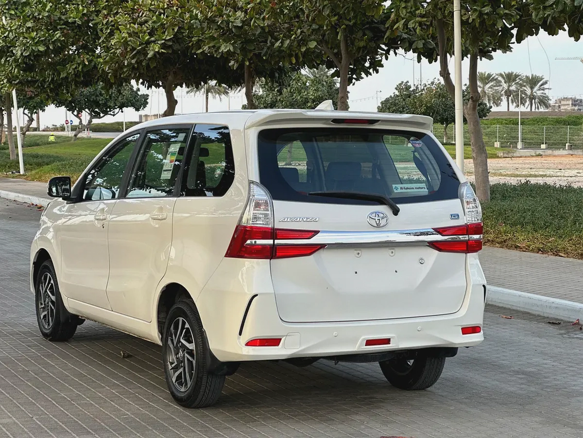 Toyota avanza 2020-2-2