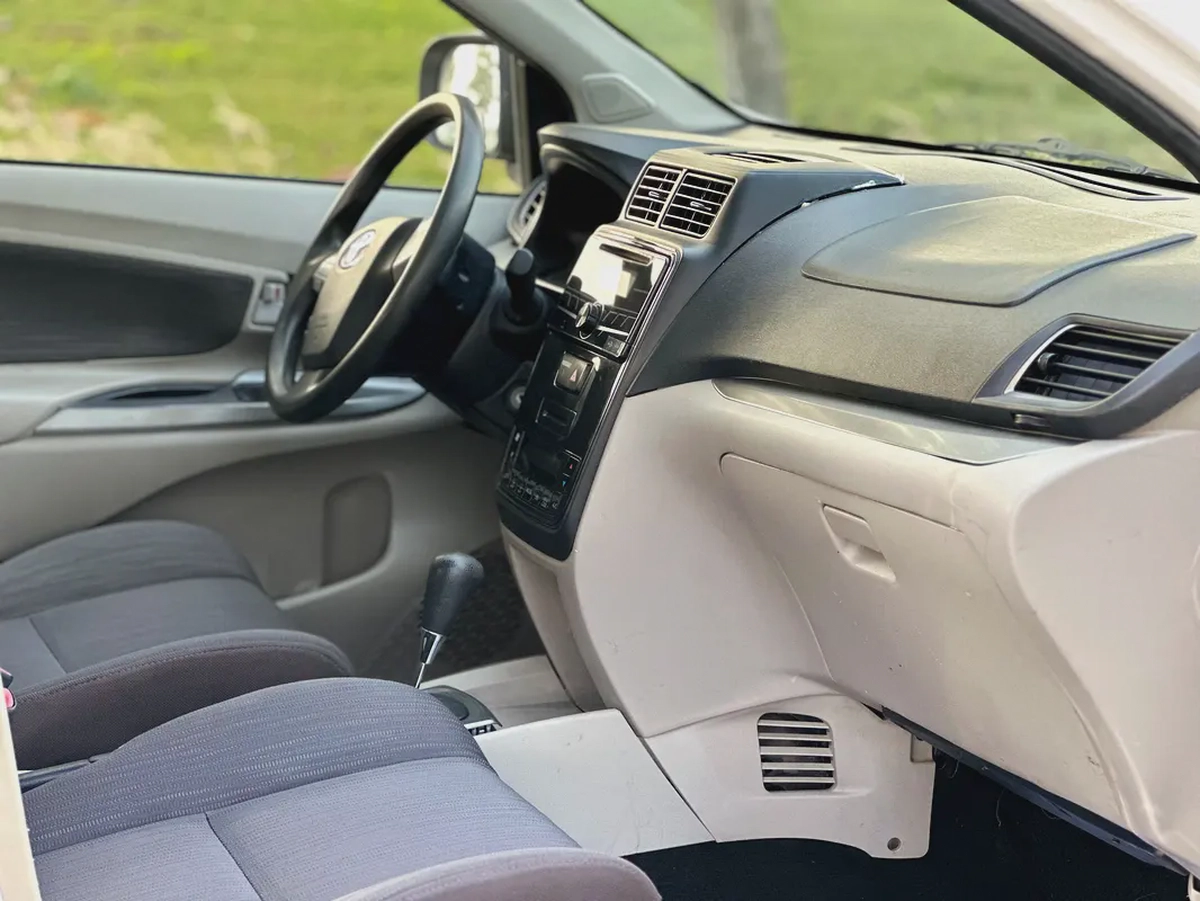 Toyota avanza 2020-6-6