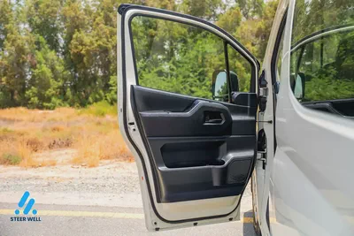 2020 Toyota Hiace GL H300  Manual 13-Seater Passenger Van | GCC Specs-8
