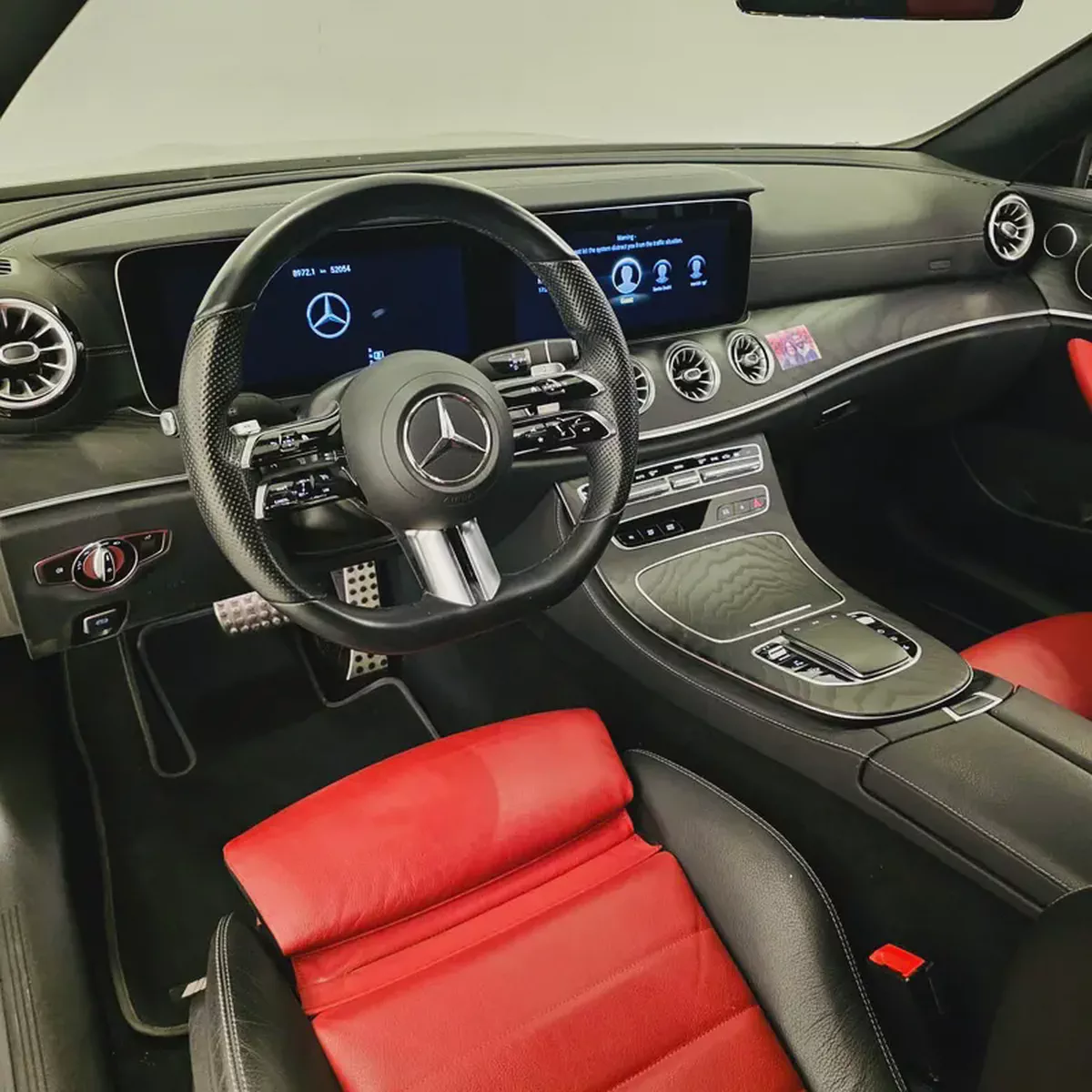 AED 2491 PM | MERCEDES E200 COUPE 2021 | FULL AGENCY SERVICE HISTORY | 1 YEAR WARRANTY | GCC-10-10