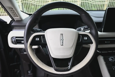 0% DP - UNDER WARRANTY & SERVICE CONTRACT - LINCOLN AVIATOR PRESIDENTIAL (VIP) - GCC SPECS-10