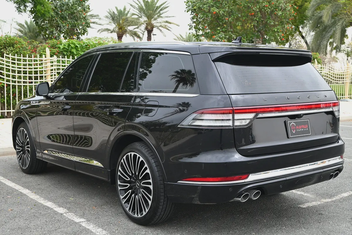0% DP - UNDER WARRANTY & SERVICE CONTRACT - LINCOLN AVIATOR PRESIDENTIAL (VIP) - GCC SPECS-7-7