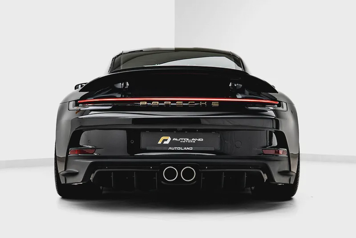 2024 PORSCHE 911 S/T  N.  307 OF 1963 WITH DEALER WARRANTY-4-4