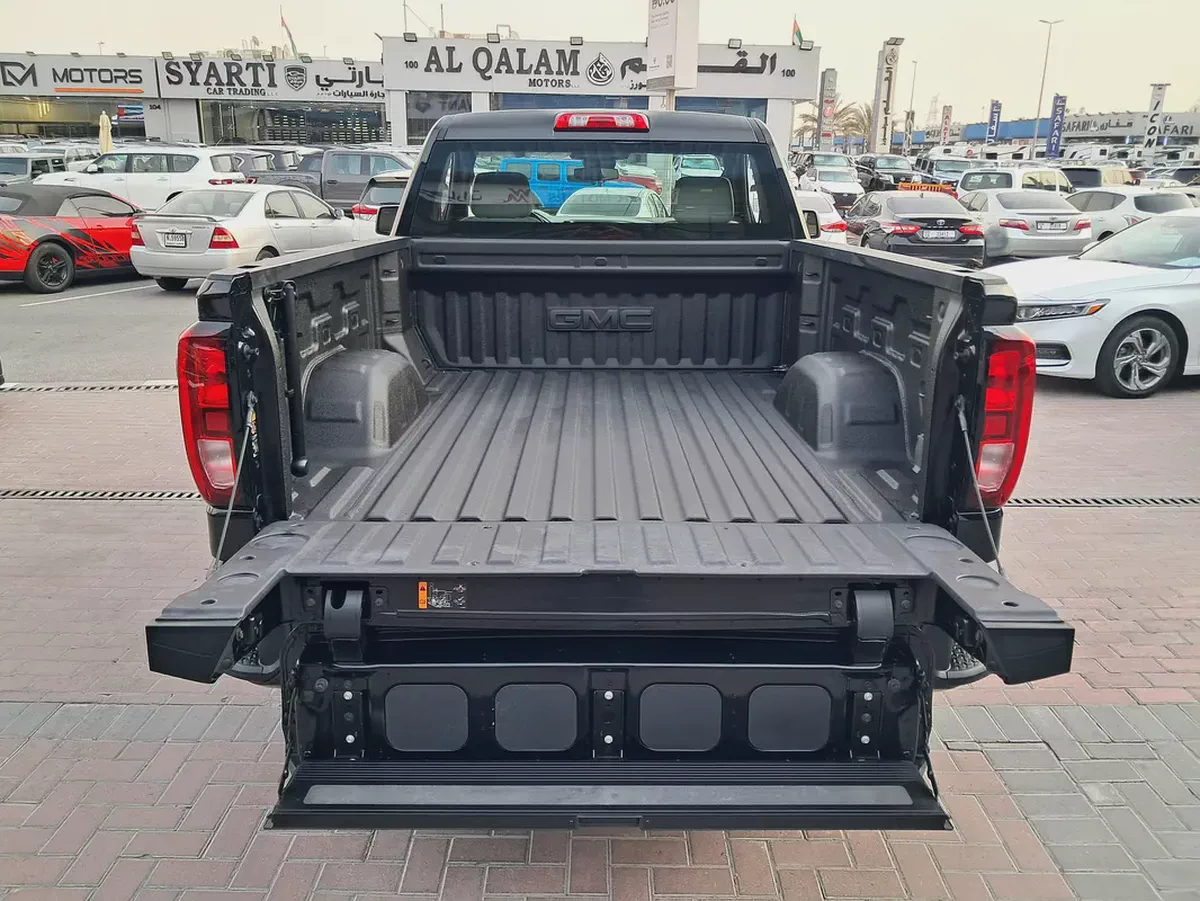 GMC Sierra Elevation GCC Specs Single Owner All Service History From Company Very Well Maintenaned-9-9