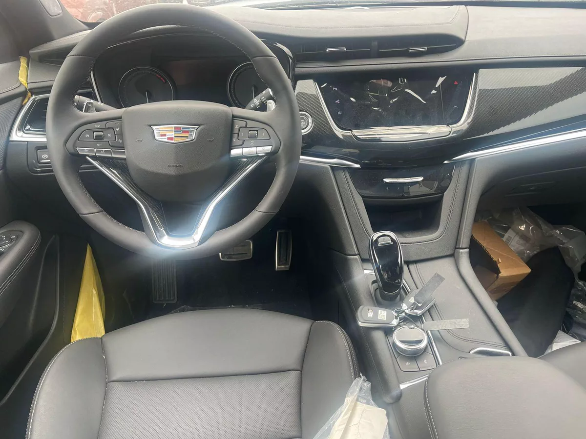 New Cadillac CT5-7-7