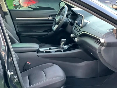 Nissan Altima SV 2022 - American Specs - Excellent Condition-15