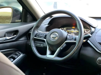 Nissan Altima SV 2022 - American Specs - Excellent Condition-12