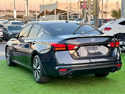 Nissan Altima SV 2022 - American Specs - Excellent Condition-9