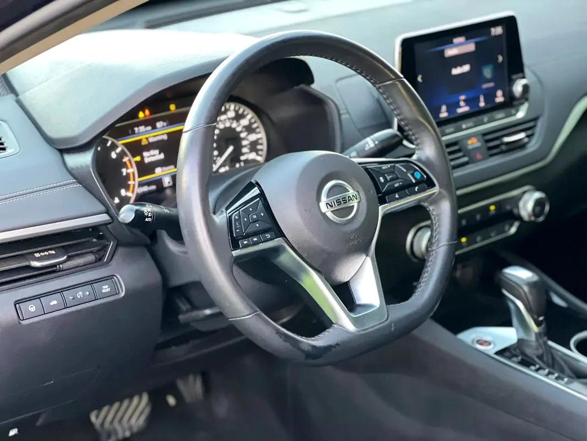 Nissan Altima SV 2022 - American Specs - Excellent Condition-6-6