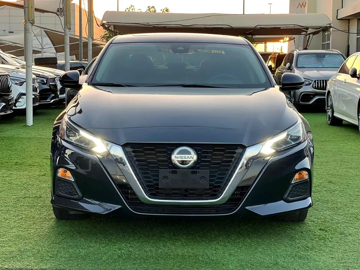 Nissan Altima SV 2022 - American Specs - Excellent Condition-11-11