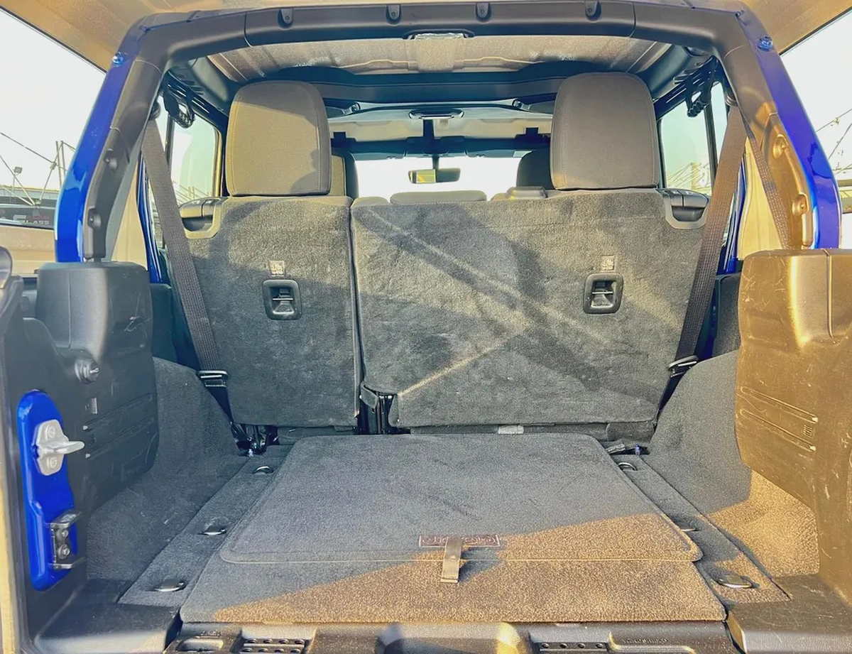 JEEP WRANGLER SPORT 2019 V6 GCC SPEC-19-19