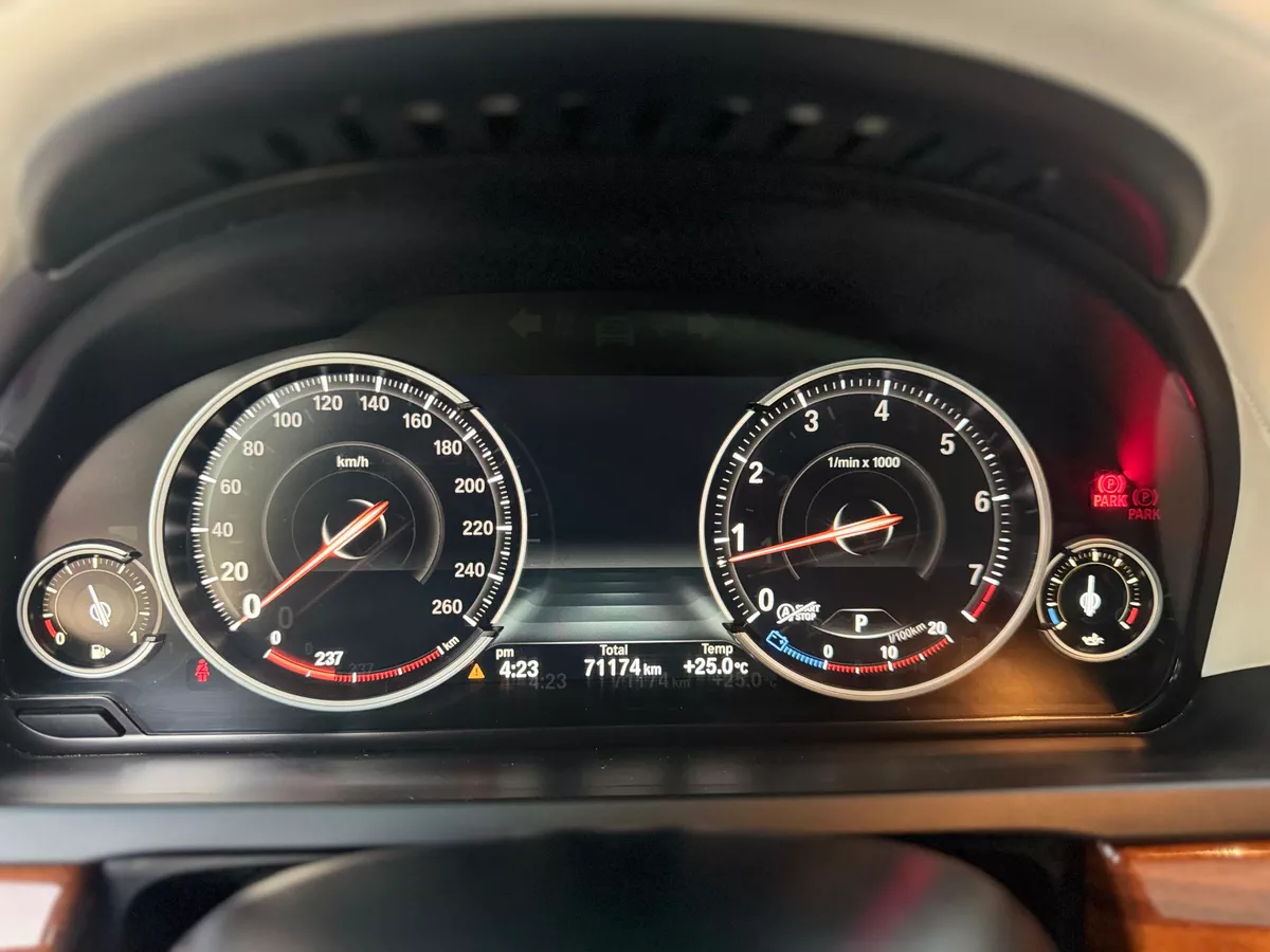 BMW 750Li Individiual - 2015-13-13