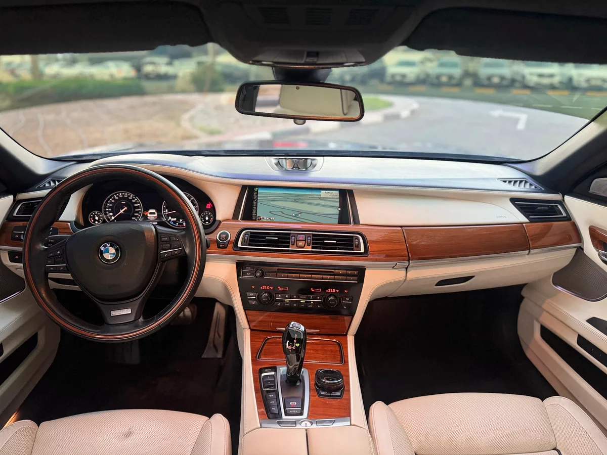 BMW 750Li Individiual - 2015-8-8