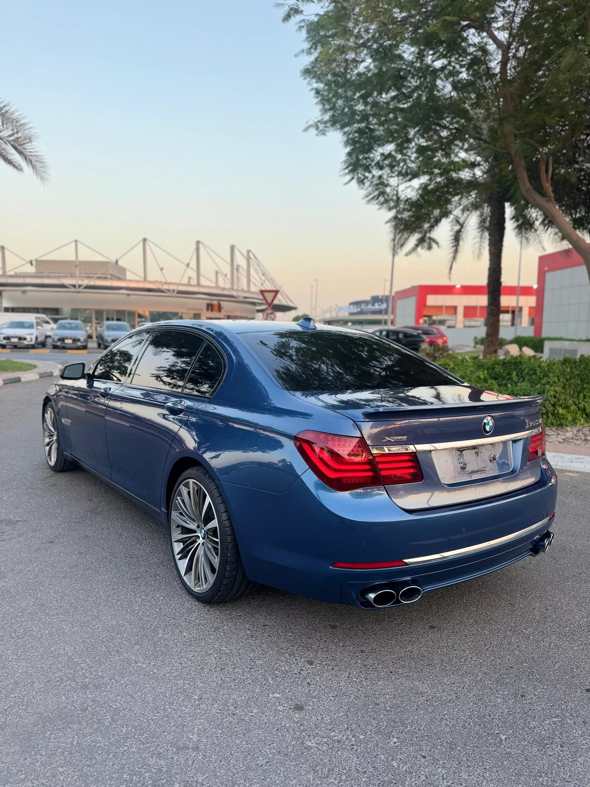 BMW 750Li Individiual - 2015-16-16
