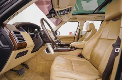 AED 2087 PM | RANGE ROVER VOGUE HSE 2017 | PARTIAL AGENCY SERVICE HISTORY | 1 YEAR WARRANTY | GCC-9