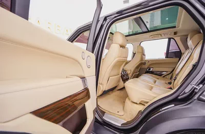 AED 2087 PM | RANGE ROVER VOGUE HSE 2017 | PARTIAL AGENCY SERVICE HISTORY | 1 YEAR WARRANTY | GCC-17