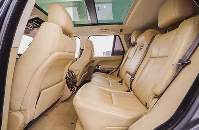 AED 2087 PM | RANGE ROVER VOGUE HSE 2017 | PARTIAL AGENCY SERVICE HISTORY | 1 YEAR WARRANTY | GCC-18
