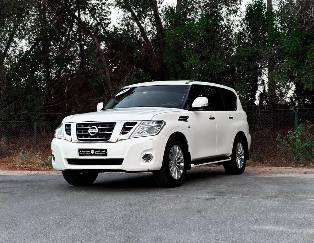 Nissan Patrol LE T2 TITANIUM Nissan Patrol | 5.6 L | 2017 | GCC | Accident-Free | In Excellent Condition-2-0
