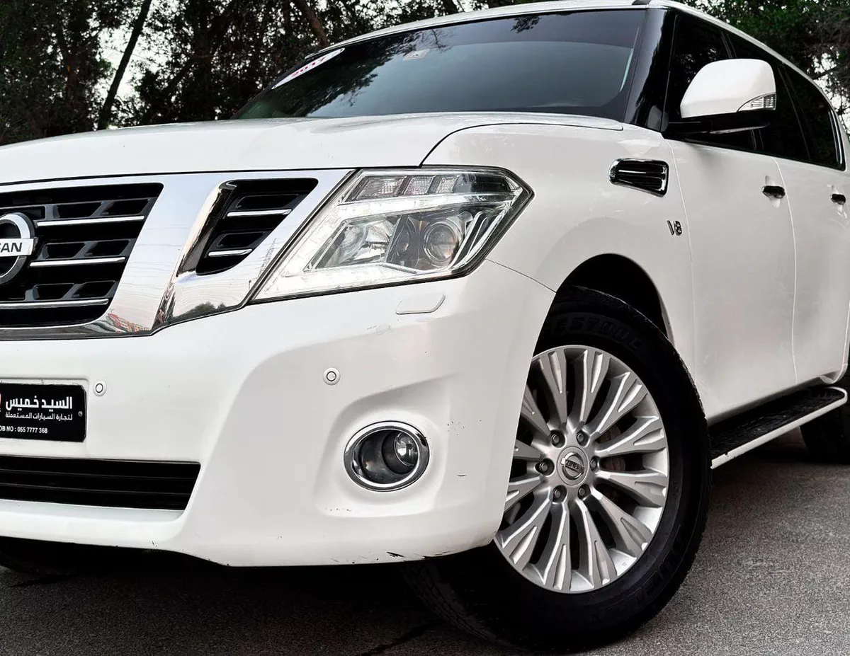Nissan Patrol LE T2 TITANIUM Nissan Patrol | 5.6 L | 2017 | GCC | Accident-Free | In Excellent Condition-3-0