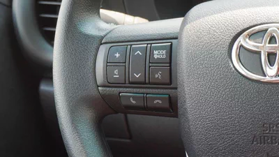 Toyota Hilux SGLX 2.7L PETROL 4WD A/T BASIC 2025-14