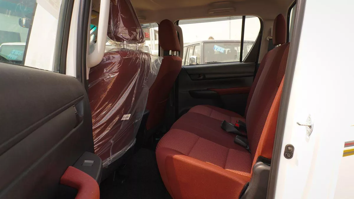 Toyota Hilux SGLX 2.7L PETROL 4WD A/T BASIC 2025-9-0