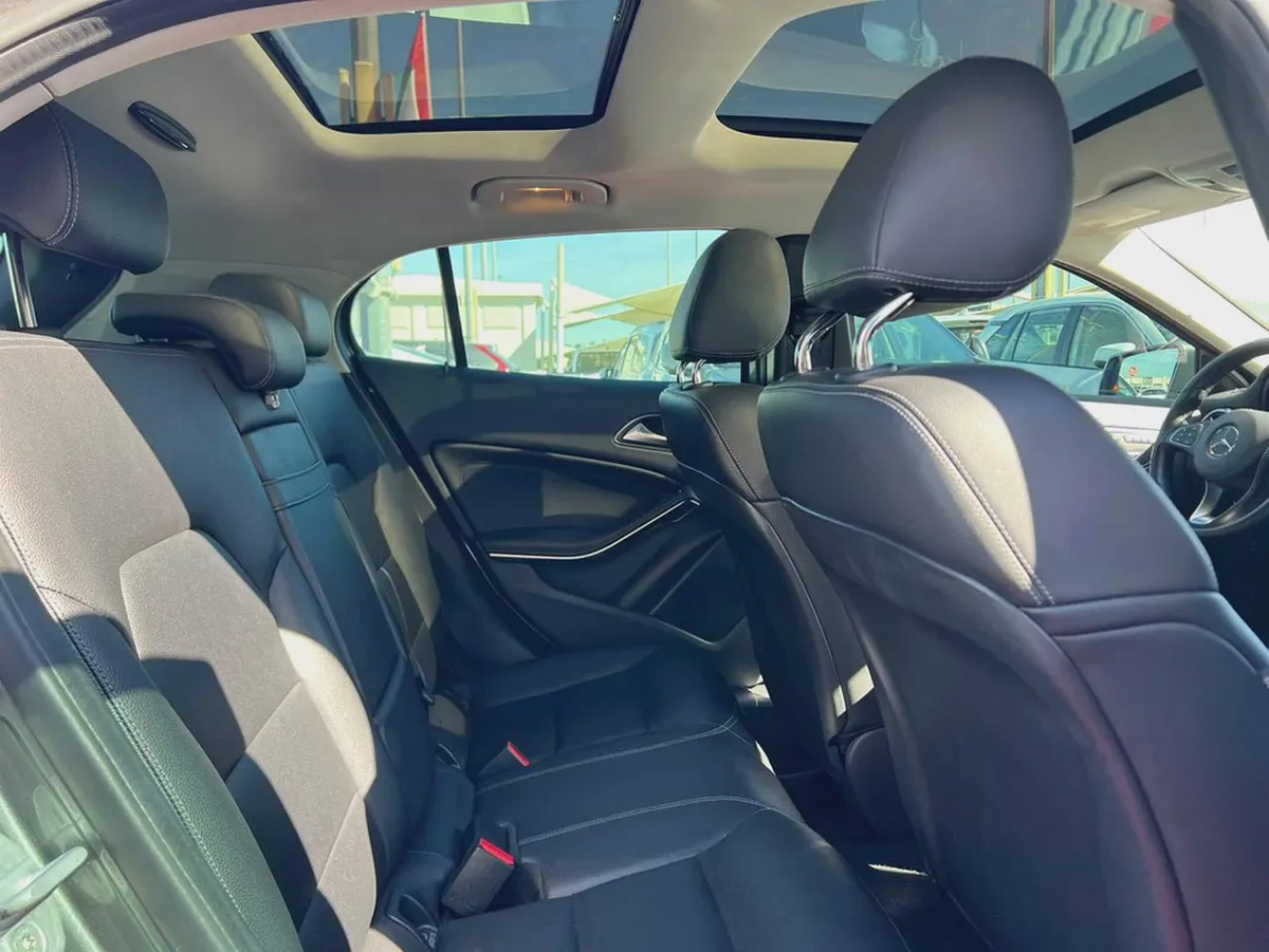 2018 | Mercedes GLA220 | Full Option | V4, 2.0L |  Korean Specs | Ref#898-12-12