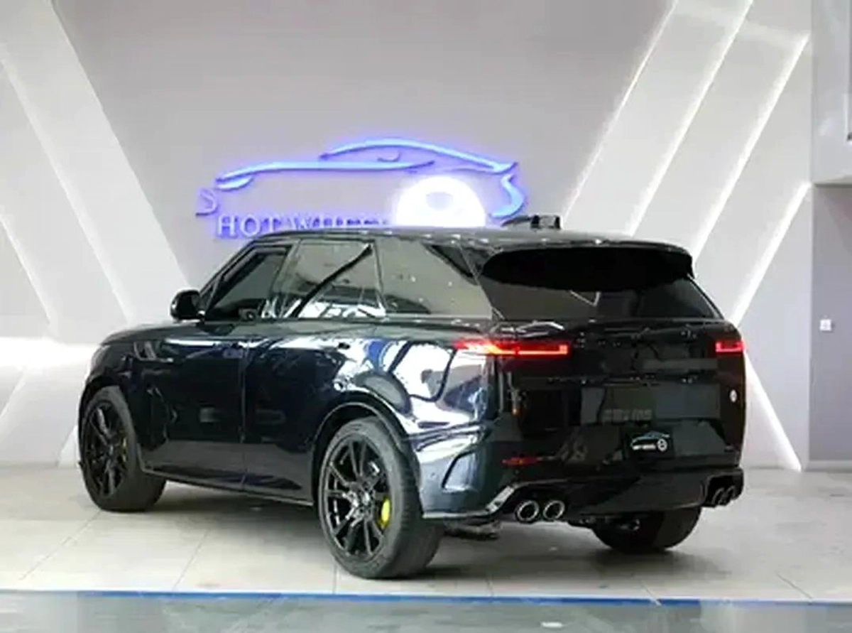 2025 - Range Rover Sport SV - V8 with warranty-1-1