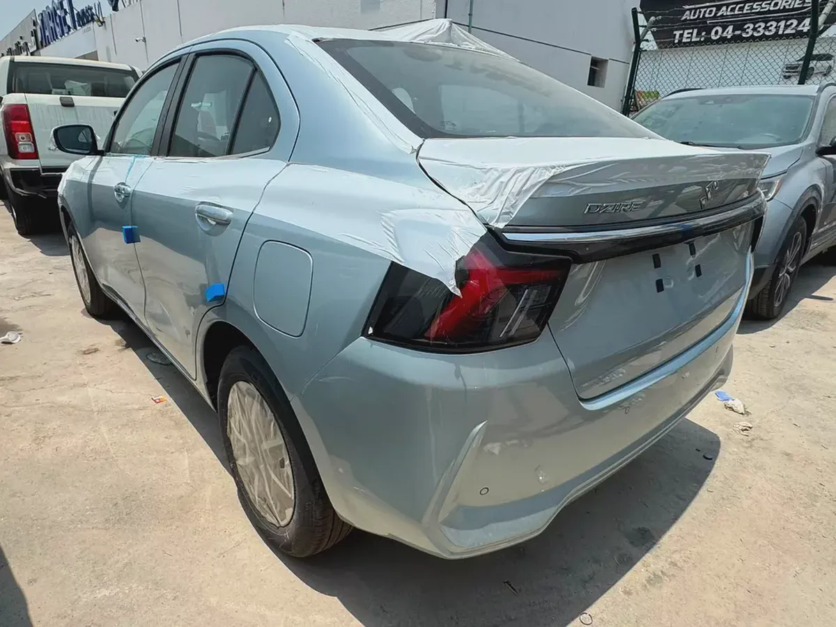 Suzuki Dzire GLX 1.2L-3-3