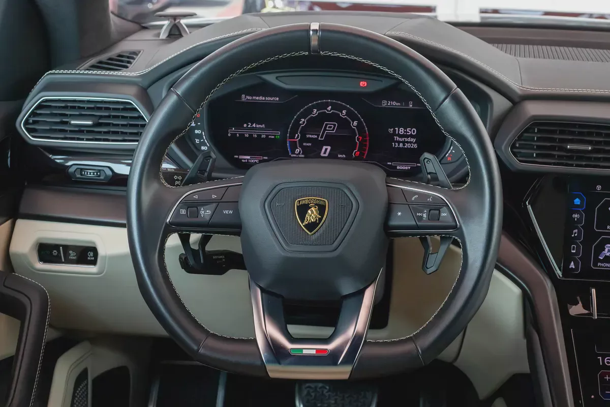 LAMBORGHINI URUS | 2022 | 10,000KM | UNDER WARRANTY-12-12