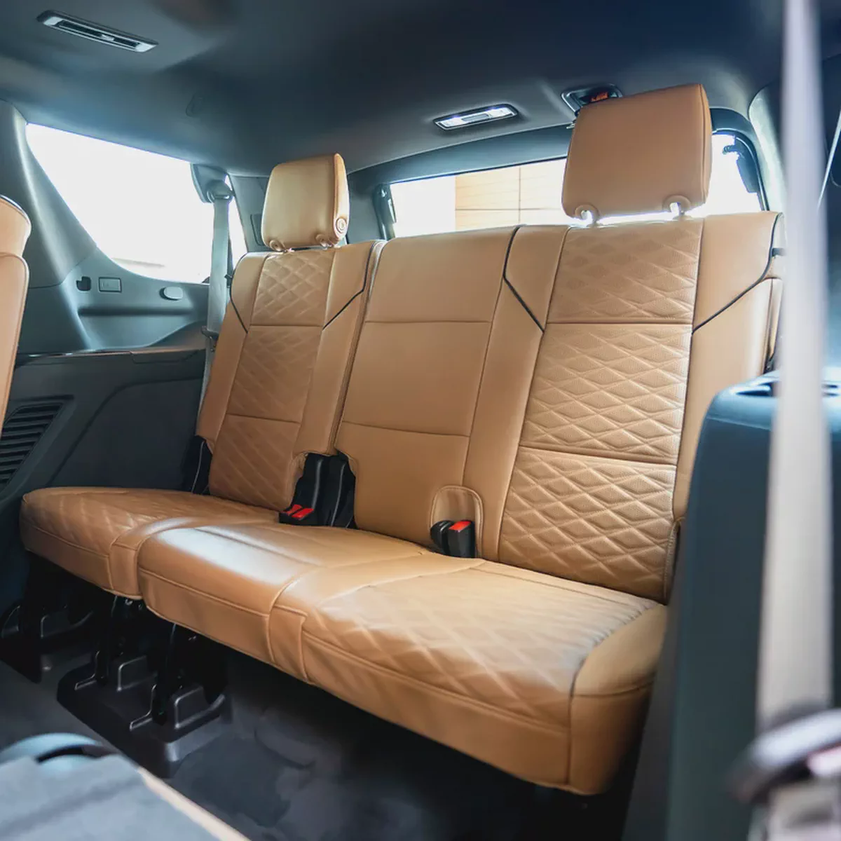 2022 CADILLAC ESCALADE SPORT PLATINIUM GCC DONE 78,000KM ( WARRANNTY SERVICE CONTRACT TILL 20-12-12