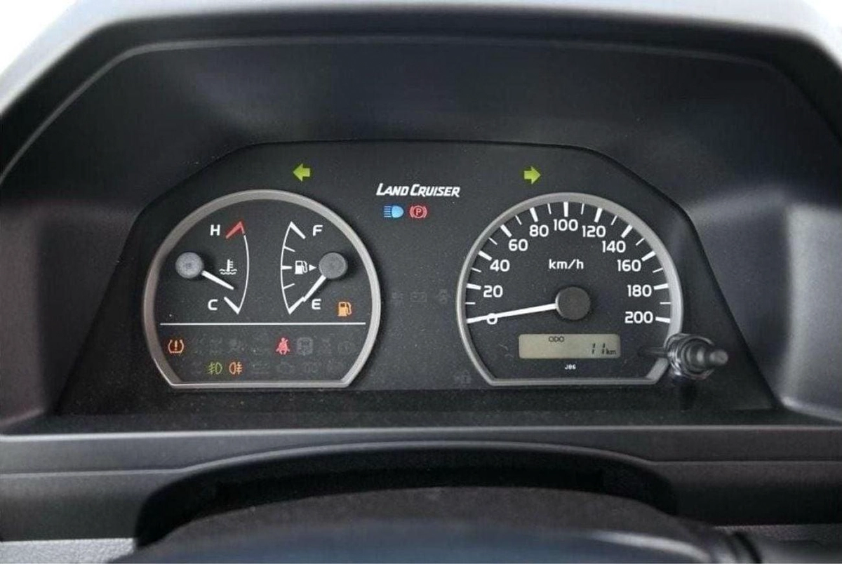 Toyota Land Cruiser Pick Up LAND CRUISER LC79 DUBL CAPIN 4.2L V6 DIESEL-7-0