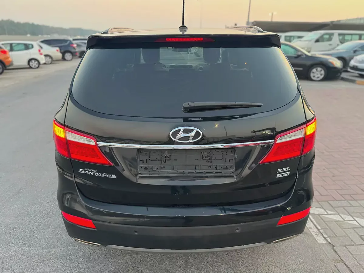 Hyundai Santa Fe Limited 2015 GCC Specs-10-10