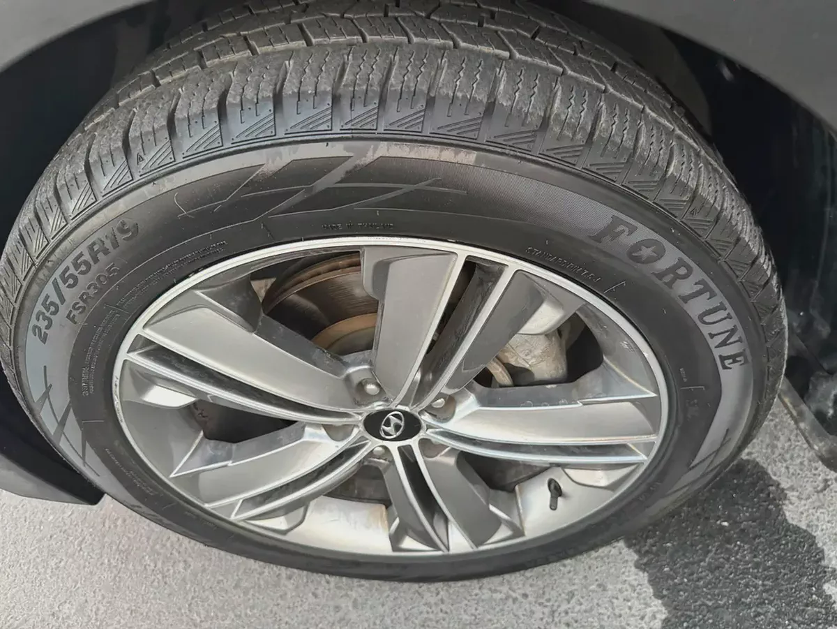 Hyundai Santa Fe Limited 2015 GCC Specs-19-19