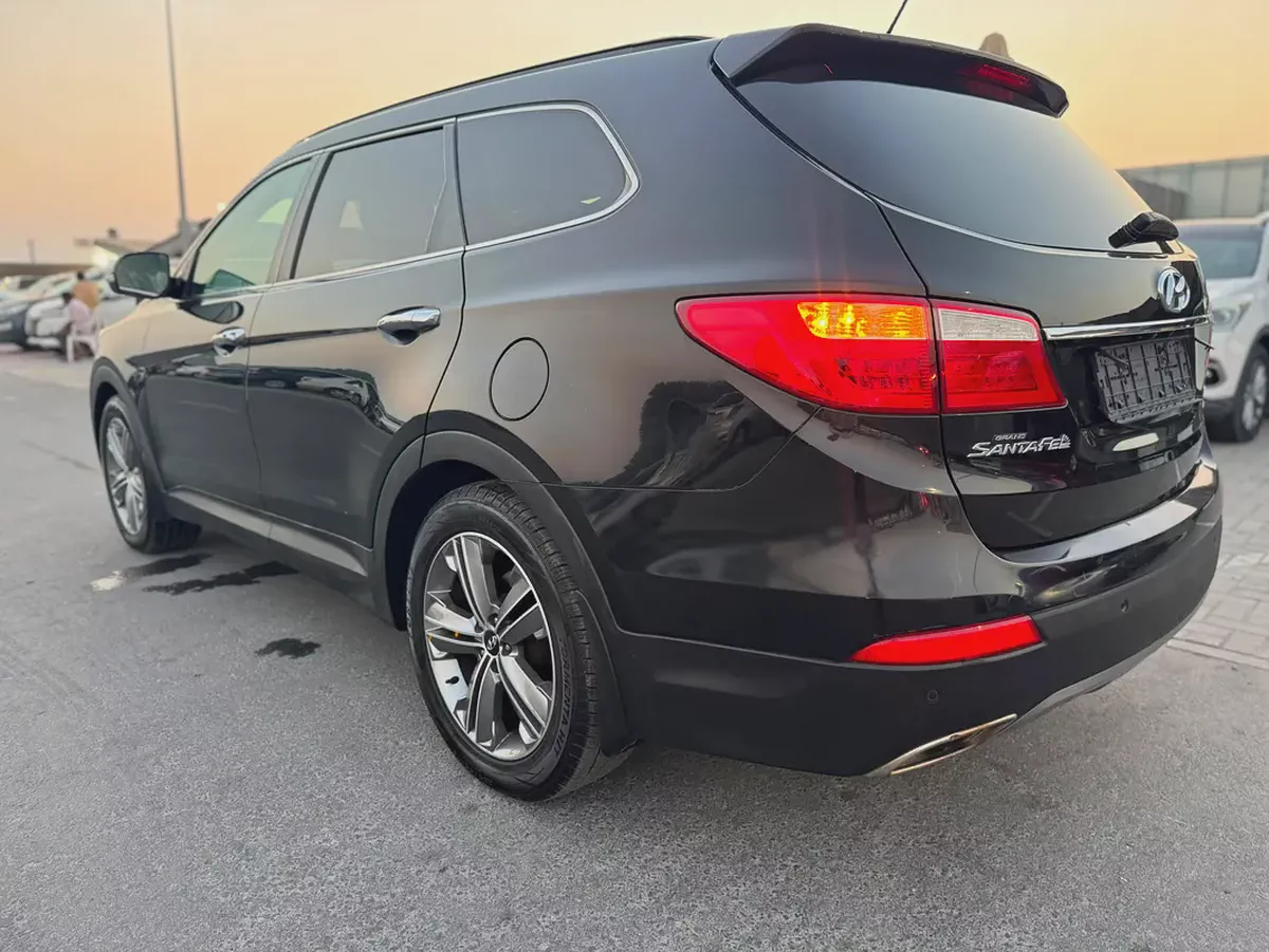 Hyundai Santa Fe Limited 2015 GCC Specs-7-7