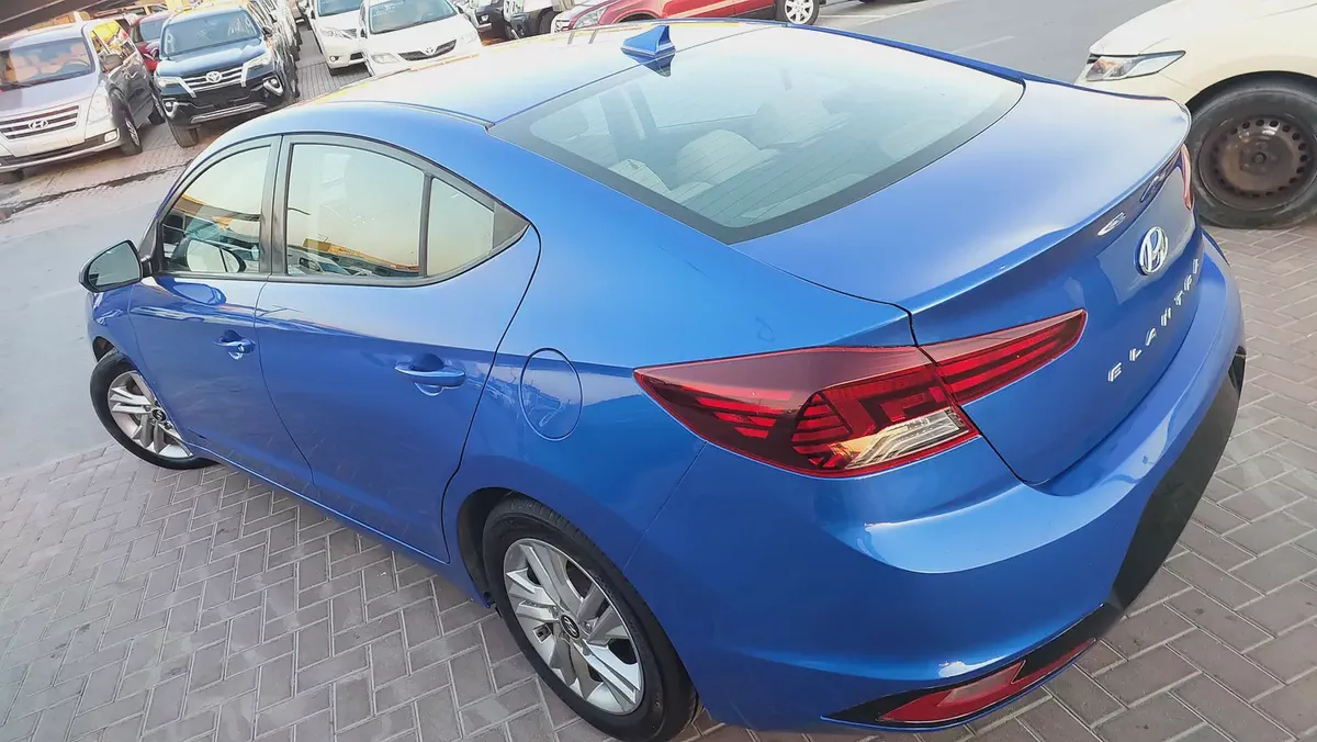 2020 Hyundai Elantra SE - Well Maintained, American Specs-8-8